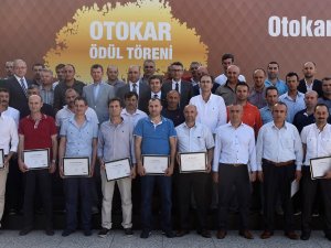 Otokar'dan 448 çalışanına ödül