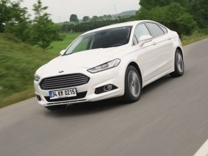 Ford Mondeo 2.0 TDCi Powershift Titanium