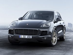 Porsche’den yeni Cayenne Platinum Edition