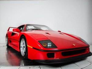 90 model Ferrari'ye 1.59 milyon dolar fiyat etiketi