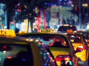 İstanbul'da taksi ücretlerine zam!