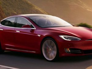 Yeni Tesla'lar çok daha hızlı geliyor!