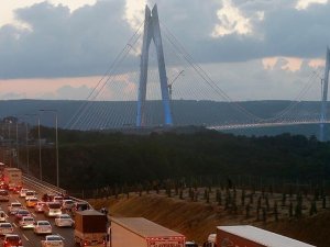 Yavuz Sultan Selim Köprüsü'ne vatandaşlar yoğun ilgi gösterdi