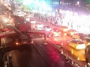 Şirinevler'de tüm şeritler trafiğe kapatıldı