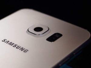 Samsung, çift sistemli telefon patenti aldı