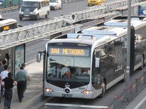 İstanbul'da toplu ulaşım Pazartesi günü ücretsiz