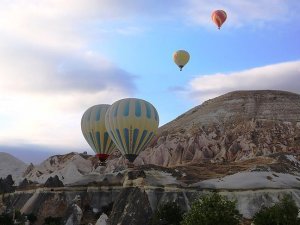 Kapadokya'da bayram tatili turizmciye yaradı