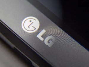 LG G6, Düz OLED Ekranla Gelecek