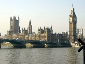 İngiltere’de bütçe açığı rekor seviyede