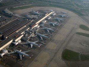 Heathrow'a üçüncü pist için onay çıktı