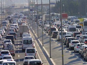 İstanbul’da bazı yollar trafiğe kapatıldı