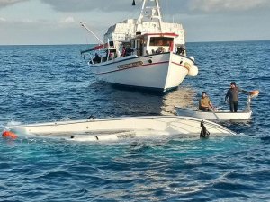 Didim'de göçmenleri taşıyan tekne alabora oldu: 6 ölü