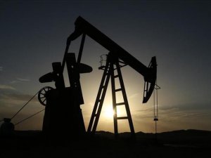 Brent petrolün varil fiyatında 'dolar' düşüşü