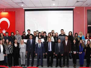 THK Üniversitesi öğrencilerini ödüllendirdi