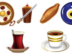 'Nazar boncuğu' ve 'sucuklu yumurta' emojisi yaptı