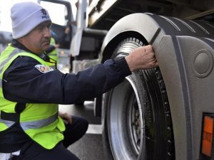 Zorunlu kış lastiğinde zamlı tarife yarın başlıyor