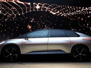 Faraday Future'un elektrikli otomobili tanıtımda bozuldu