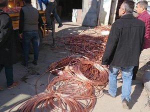 Hızlı tren hattından 600 bin liralık elektrik kablosu çaldılar