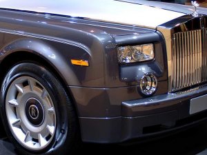 Rolls-Royce'tan tarihi zarar