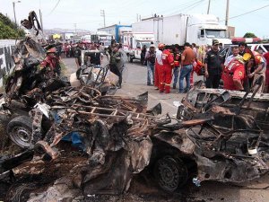 Peru'da trafik kazası: 15 ölü, 9 yaralı