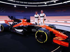 McLaren-Honda yeni MCL32'yi tanıttı