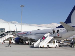 AnadoluJet'ten Dünya Kadınlar Günü kampanyası