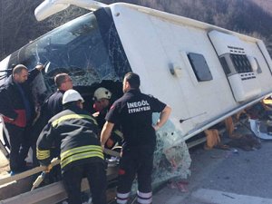 Bursa-Ankara karayolunda yolcu otobüsü devrildi: 7 ölü, 33 yaralı