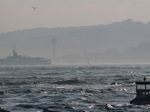 İstanbul Boğazı çift yönlü gemi geçişlerine kapatıldı