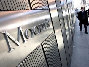 Moody's Endonezya'nın kredi notunu yükseltti