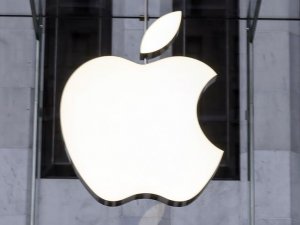 Apple sürücüsüz araç teknolojisi için izin aldı