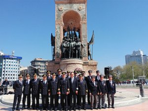 Pilotlar günü nedeniyle Taksim'de tören düzenlendi