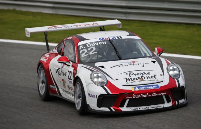 1571906960_ayhancanguven_porschesupercup2019__5_.jpg