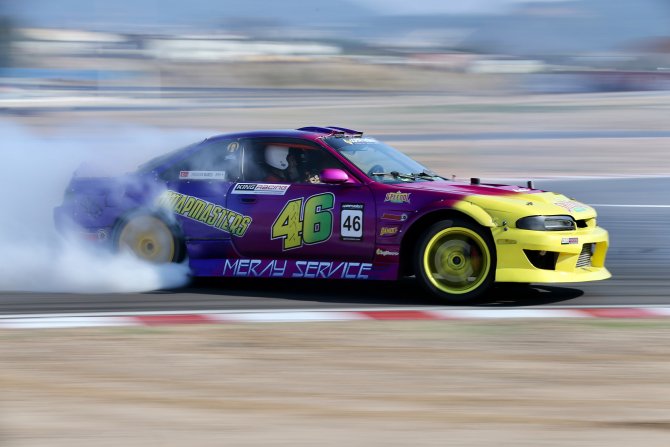 1572275132_2019_izm__rdriftyarisi_manco.jpg