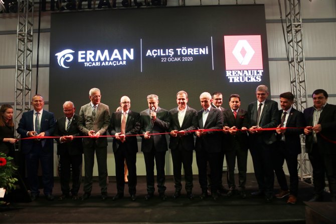 1580065547_renault_trucks_erman_ticari_araclar_acilis_gorsel_2.jpg