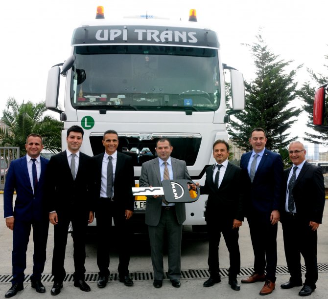 man_upi-grup-(1).jpg