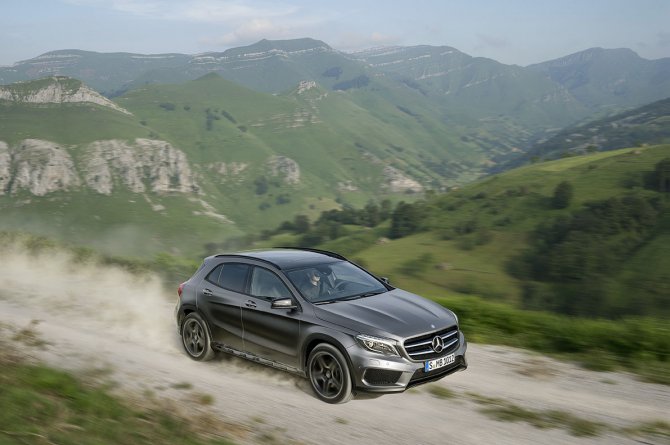 mercedes-benz-gla.jpg