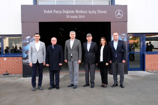 mercedes-benz-turk-yedek-parca-dagitim-merkezi-acilis-toreni_1.jpg