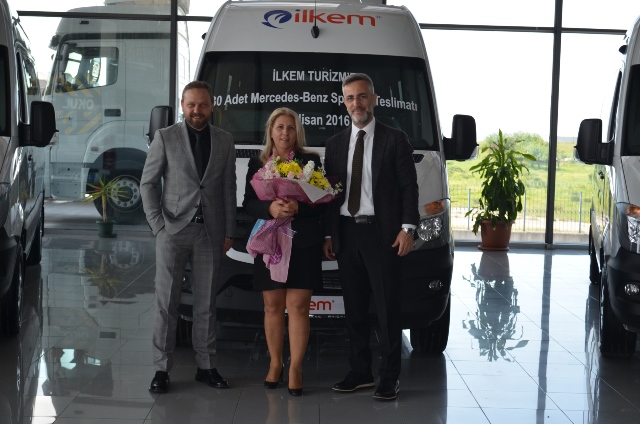 mercedes-benz-turkten-ilkem-turizme-sprinter-teslimati(1).jpg