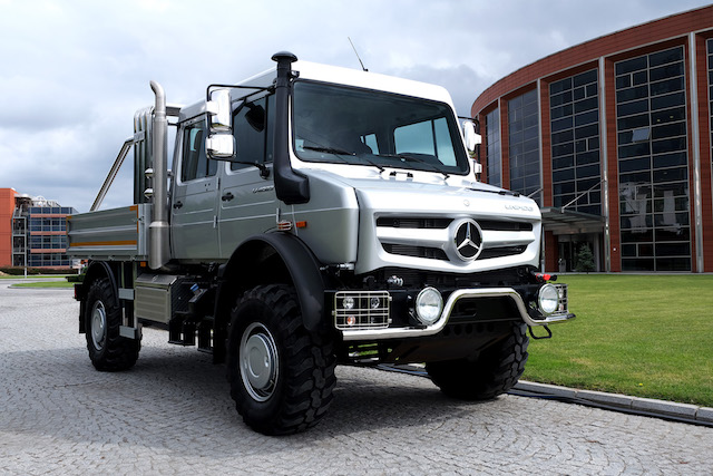 mercedes-benz-unimog-(3).jpg