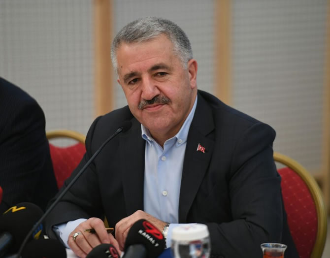 udhb_ahmet_arslan_2.jpg